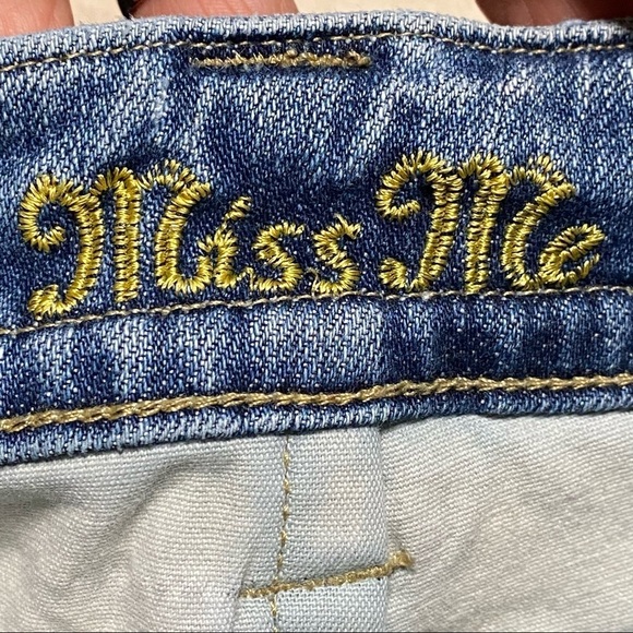 Miss Me Embellished Boot Cut Jeans Size 29 - Picture 13 of 16